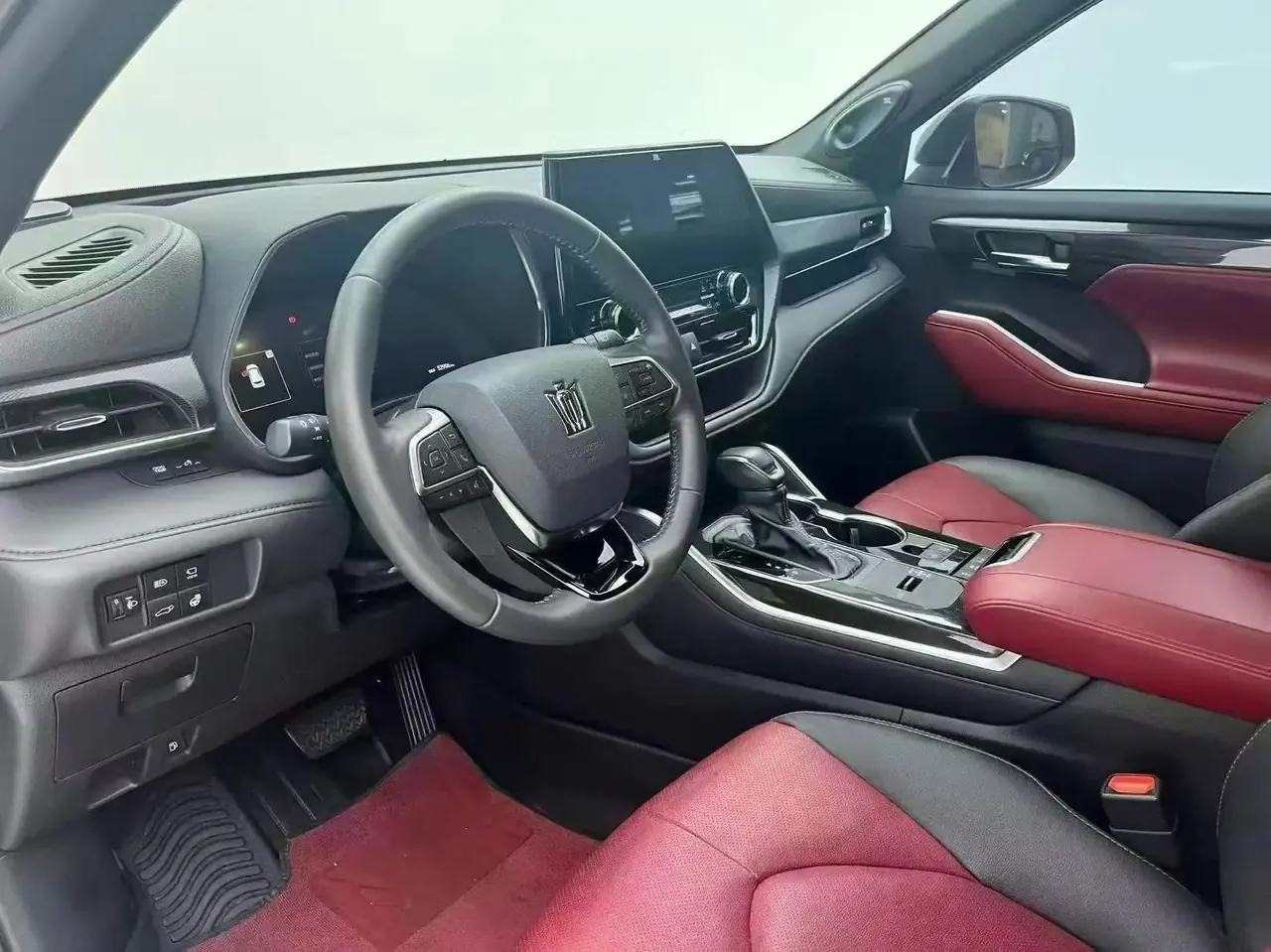 Crown Landfang 2022 2.5L HEV All-Wheel-Drive Flagship Edition 4
