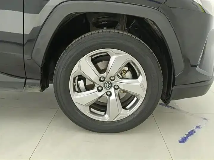 RAV4 Rongfeng 2021 2.0L CVT Four-wheel Drive Fashion PLUS Edition 6