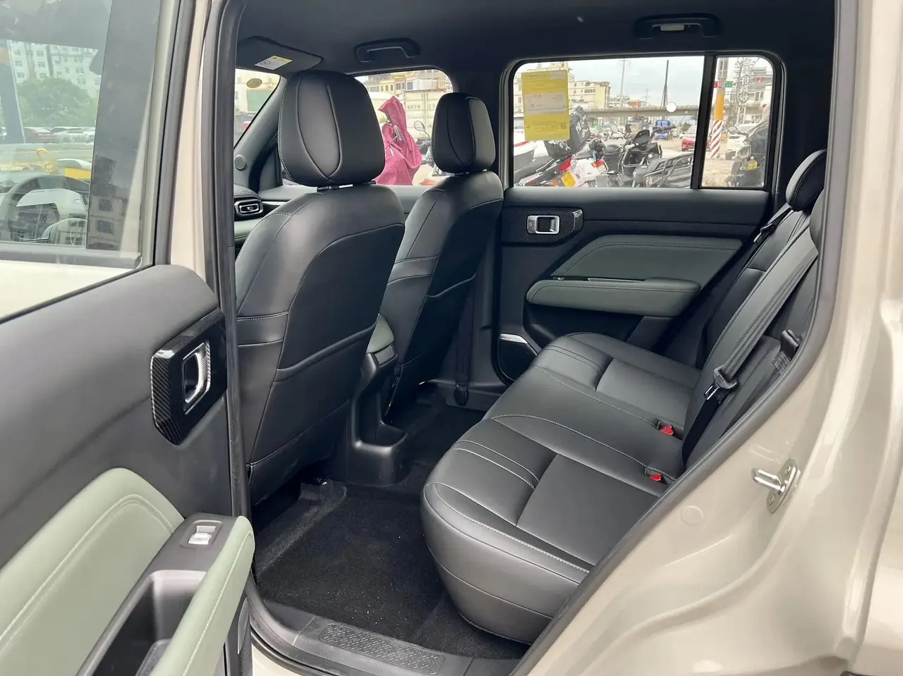 BaoJun 2026 Yueyou Plus 301km Flagship Automatic Gear 4
