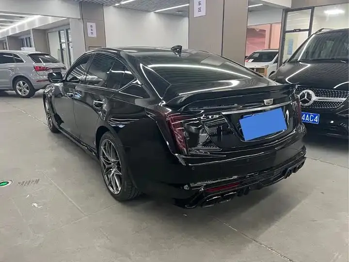 Cadillac CT5 2022 28T fashion model 22