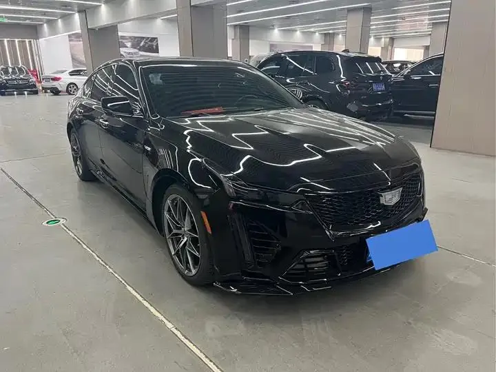 Cadillac CT5 2022 28T fashion model 3