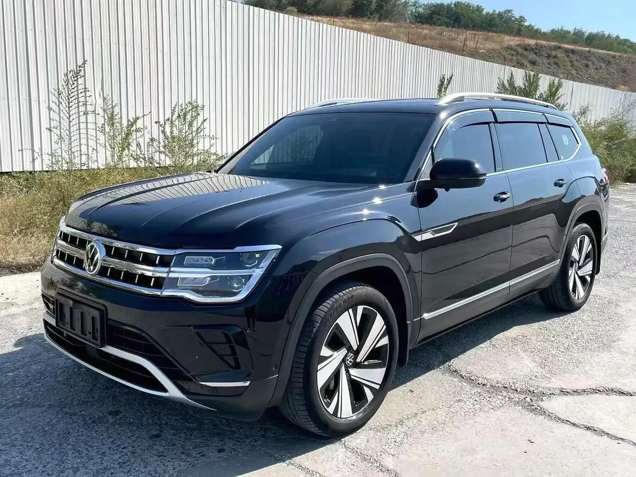 Tang 2023 380TSI All-Wheel-Drive Prestige Luxury Edition - View 1