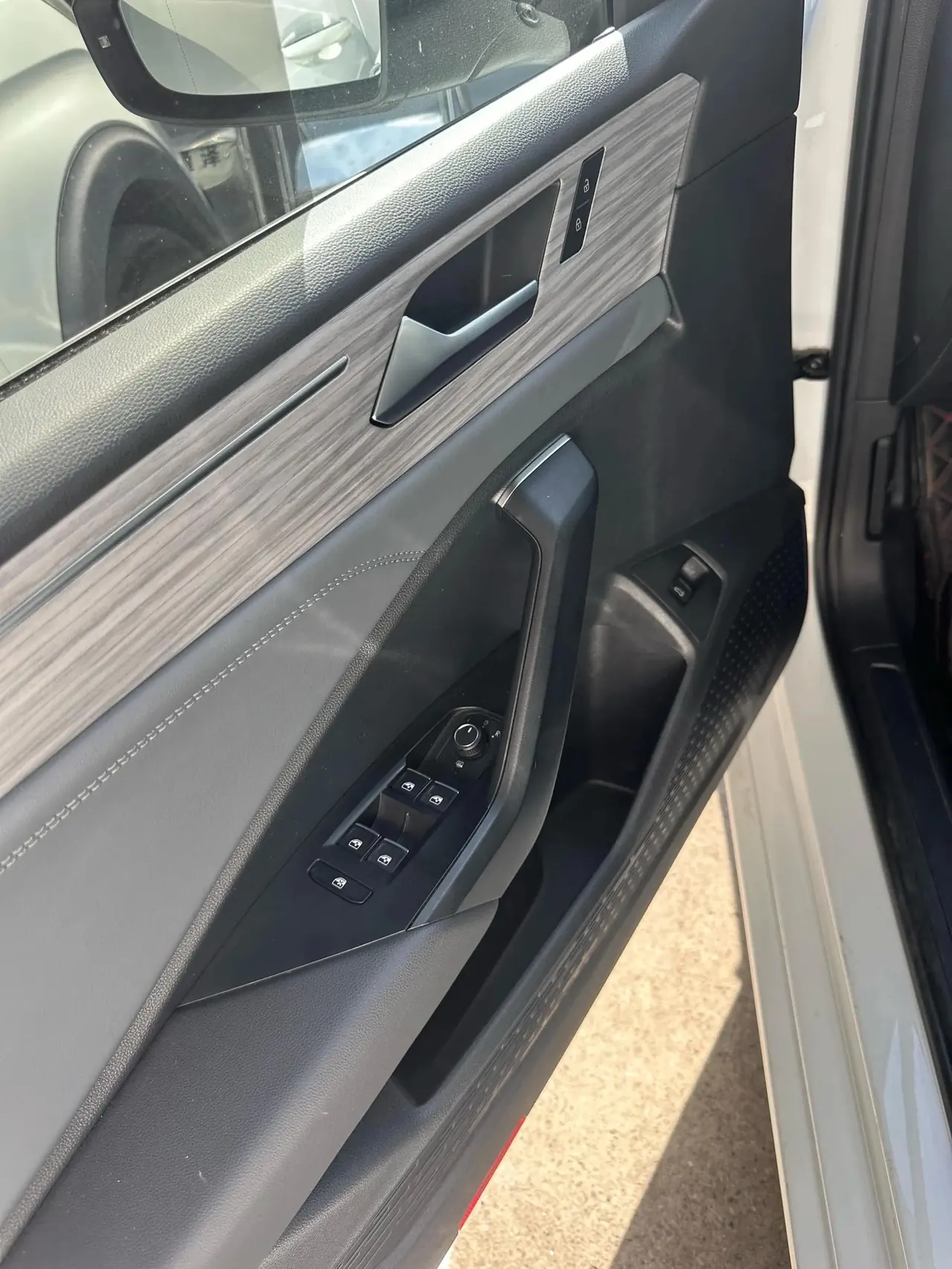 Lavida 2023 280TSI DSG Exceed Version 3