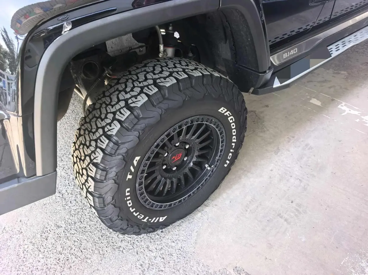 Beijing BJ40 2020 2.0T Automatic Four-wheel Drive City Hunter Edition Chivalrous Type 7
