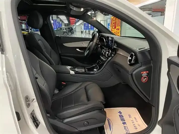 Mercedes Benz GLC Coupe 2023 GLC 260 4MATIC Coupe SUV 15