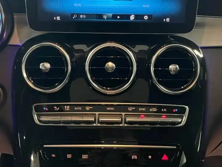 Mercedes Benz GLC Coupe 2023 GLC 260 4MATIC Coupe SUV 22