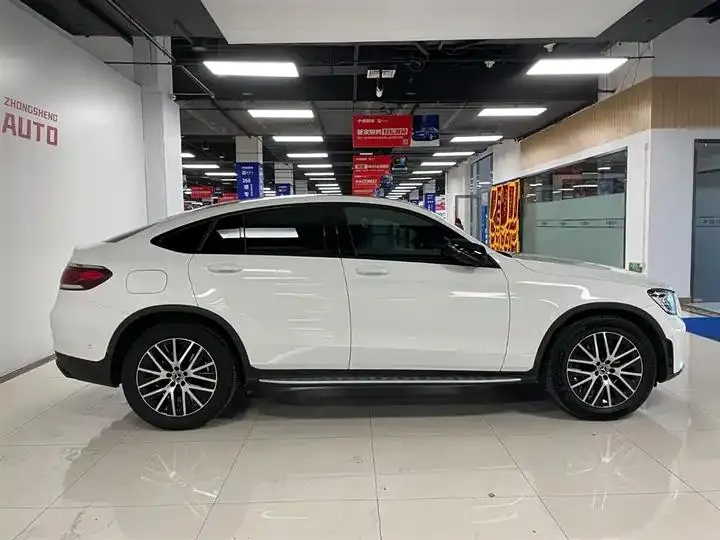 Mercedes Benz GLC Coupe 2023 GLC 260 4MATIC Coupe SUV 3