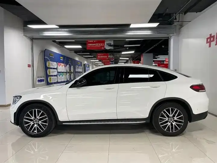 Mercedes Benz GLC Coupe 2023 GLC 260 4MATIC Coupe SUV 4