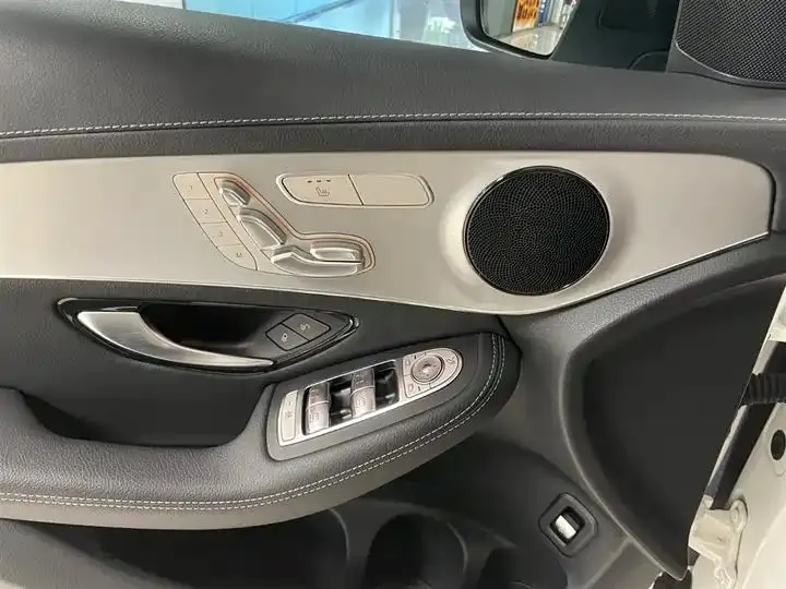 Mercedes Benz GLC Coupe 2023 GLC 260 4MATIC Coupe SUV 7