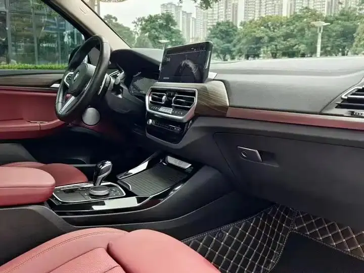 BMW X3 2022 xDrive30i Leading M Obsidian Night Suit 7