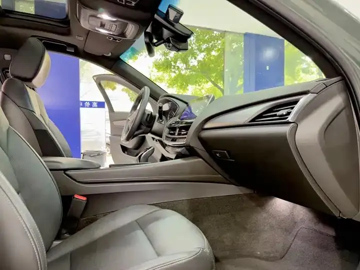 Cadillac CT5 2022 28T Luxury Edition 12