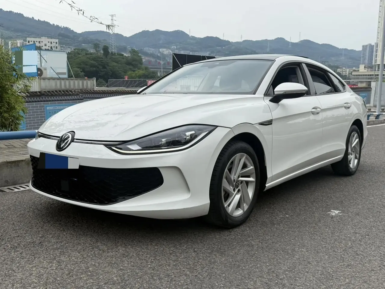 Lamando 2022 Model Lamando L 280TSI DSG Spicy Edition - View 1