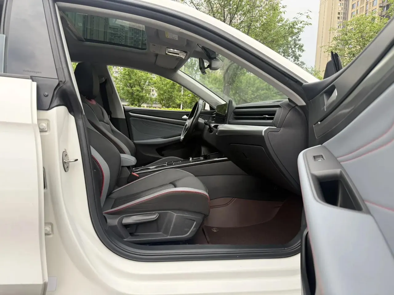 Lamando 2022 Model Lamando L 280TSI DSG Spicy Edition 9