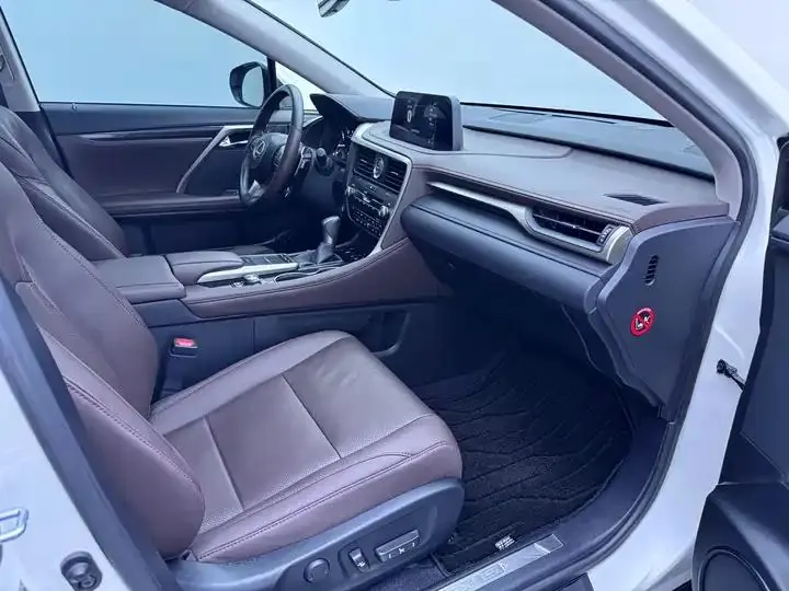 Lexus RX 2020 model modified 300 four-wheel drive elegant version 19