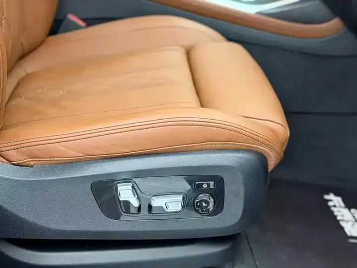 BMW X7 2021 xDrive40i exclusive M sports suit 22