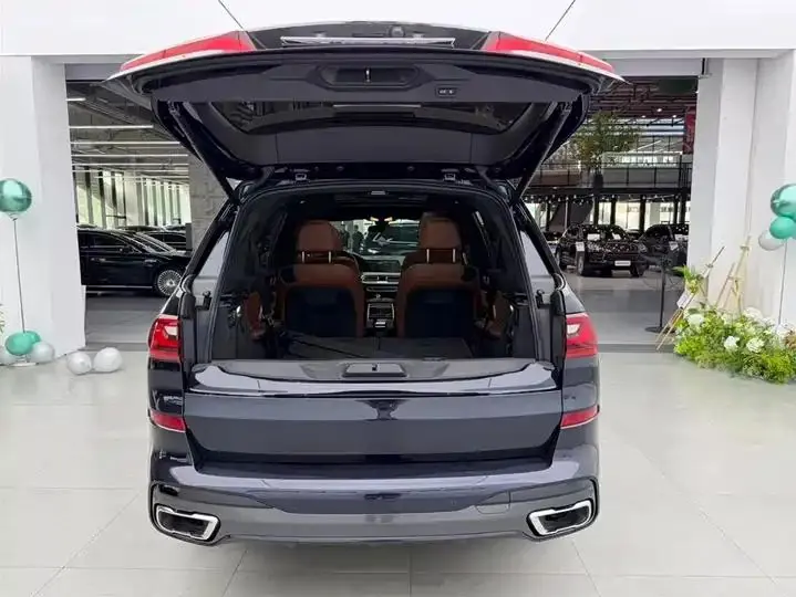 BMW X7 2021 xDrive40i exclusive M sports suit 31