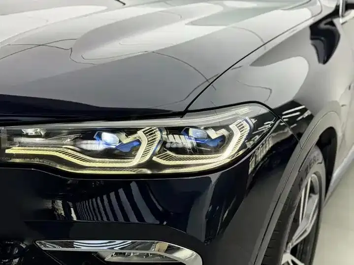BMW X7 2021 xDrive40i exclusive M sports suit 35