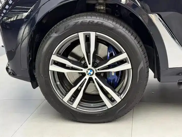 BMW X7 2021 xDrive40i exclusive M sports suit 37