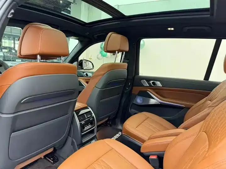 BMW X7 2021 xDrive40i exclusive M sports suit 8