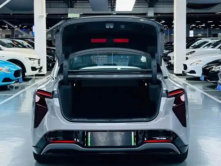 HongQi EH7 2025 640 4WD Smart Edition 11