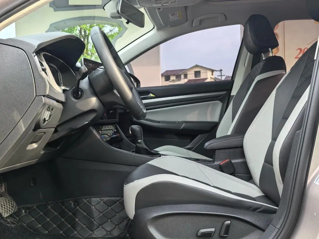 Bora 2023, 280TSI DSG Prestige Edition 5