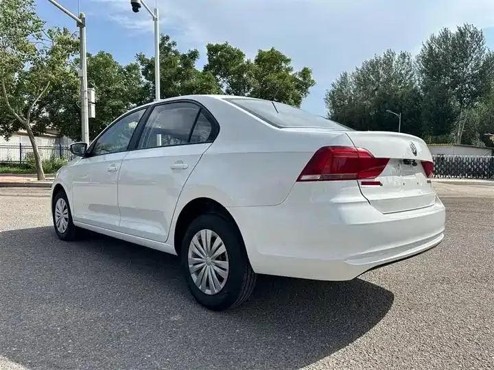 Santana 2019 1.5L Auto Fashion Edition Country VI 6