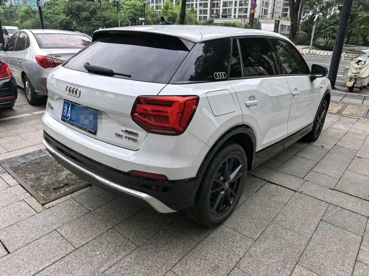 Audi Q2L 2021 35 TFSI Fashion Dynamic 3