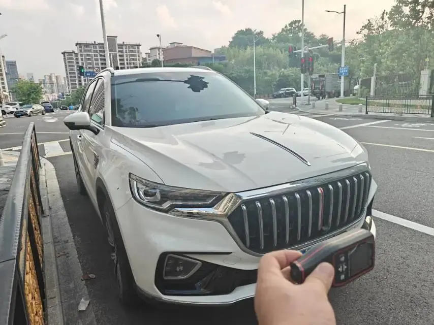 HongQi HS5 2019 2.0T Zhilian Flag Collar Four-wheel Drive Edition 3