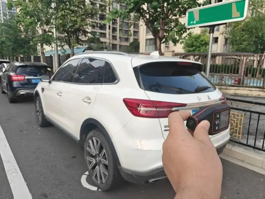 HongQi HS5 2019 2.0T Zhilian Flag Collar Four-wheel Drive Edition 8