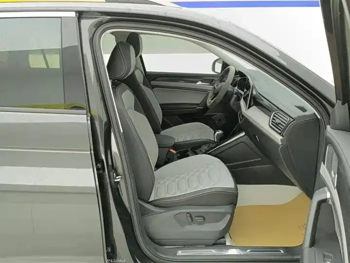 Tan Yue 2024 300TSI Two-Drive Luxury Plus Advanced Edition 8
