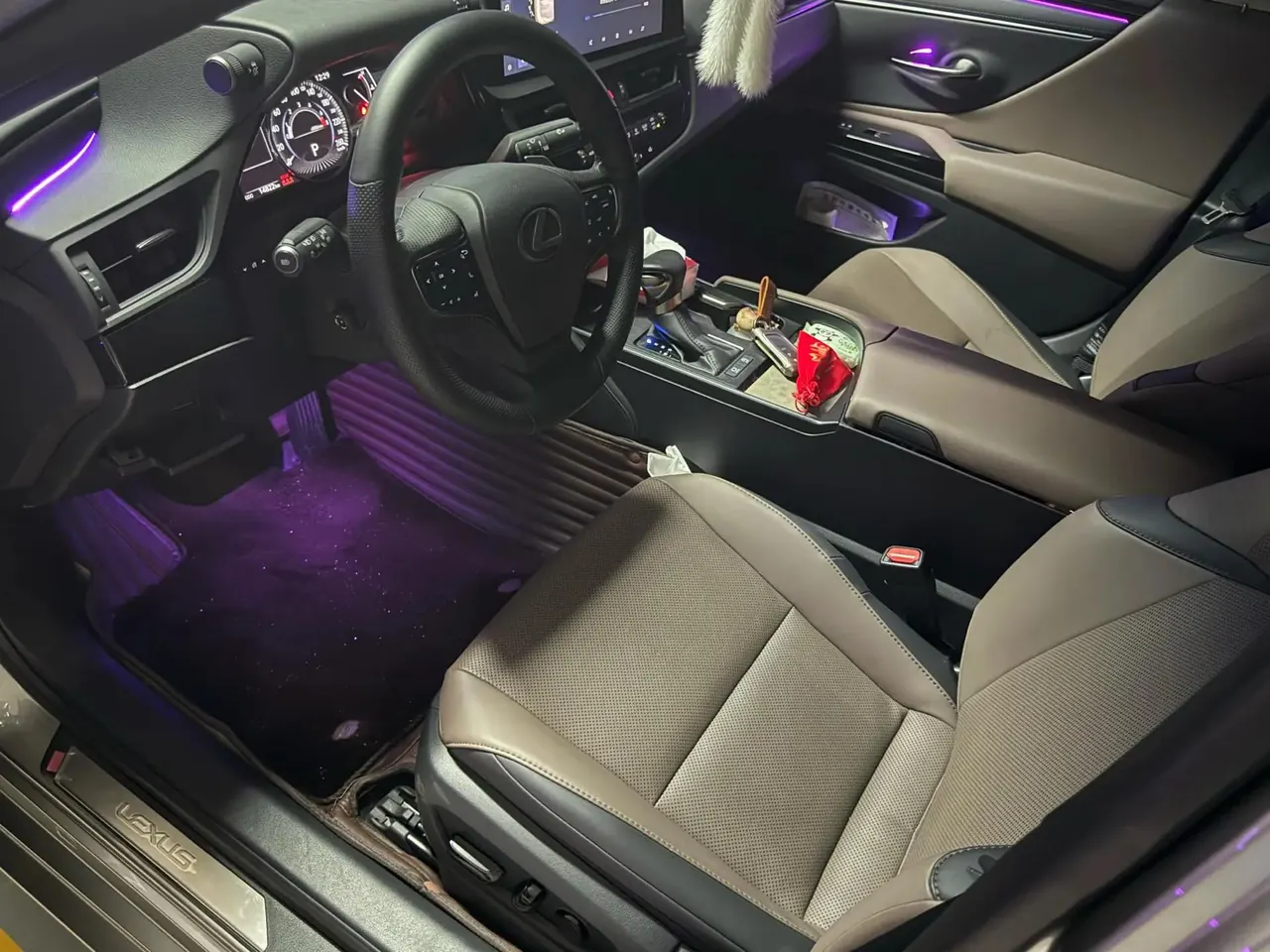 Lexus ES 2022 200 Executive Edition 4