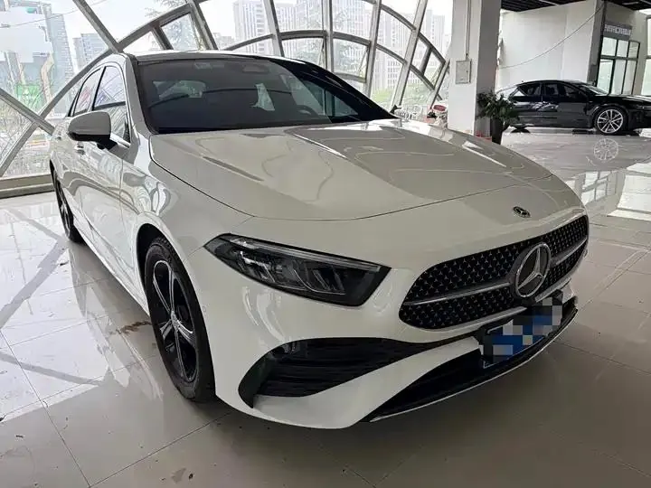 Mercedes Benz Class A 2025 A 200 L Fashion 3