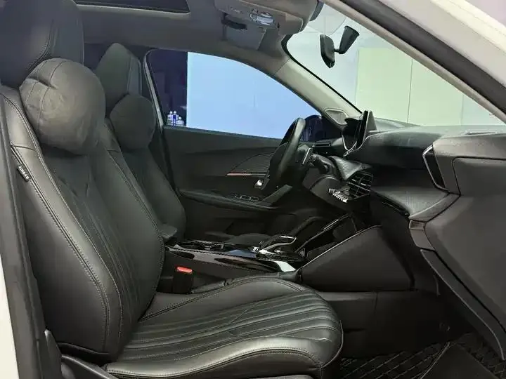 Peugeot 2008 2022 230THP THE ONE 16
