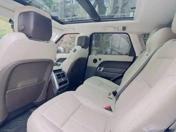 Range Rover Sport Plug-in Hybrid 2021 P400e SE 13