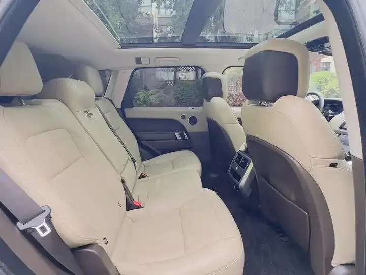 Range Rover Sport Plug-in Hybrid 2021 P400e SE 16