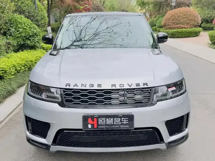 Range Rover Sport Plug-in Hybrid 2021 P400e SE 2