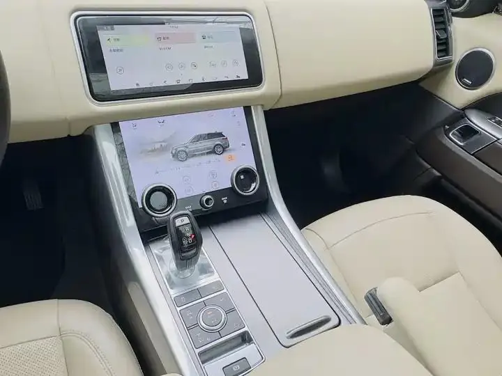 Range Rover Sport Plug-in Hybrid 2021 P400e SE 7