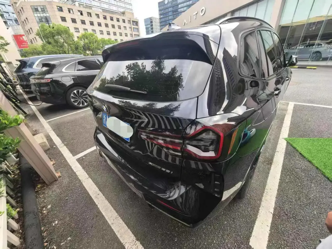 BMW X3 2022 facelift xDrive30i exclusive M obsidian night suit 2