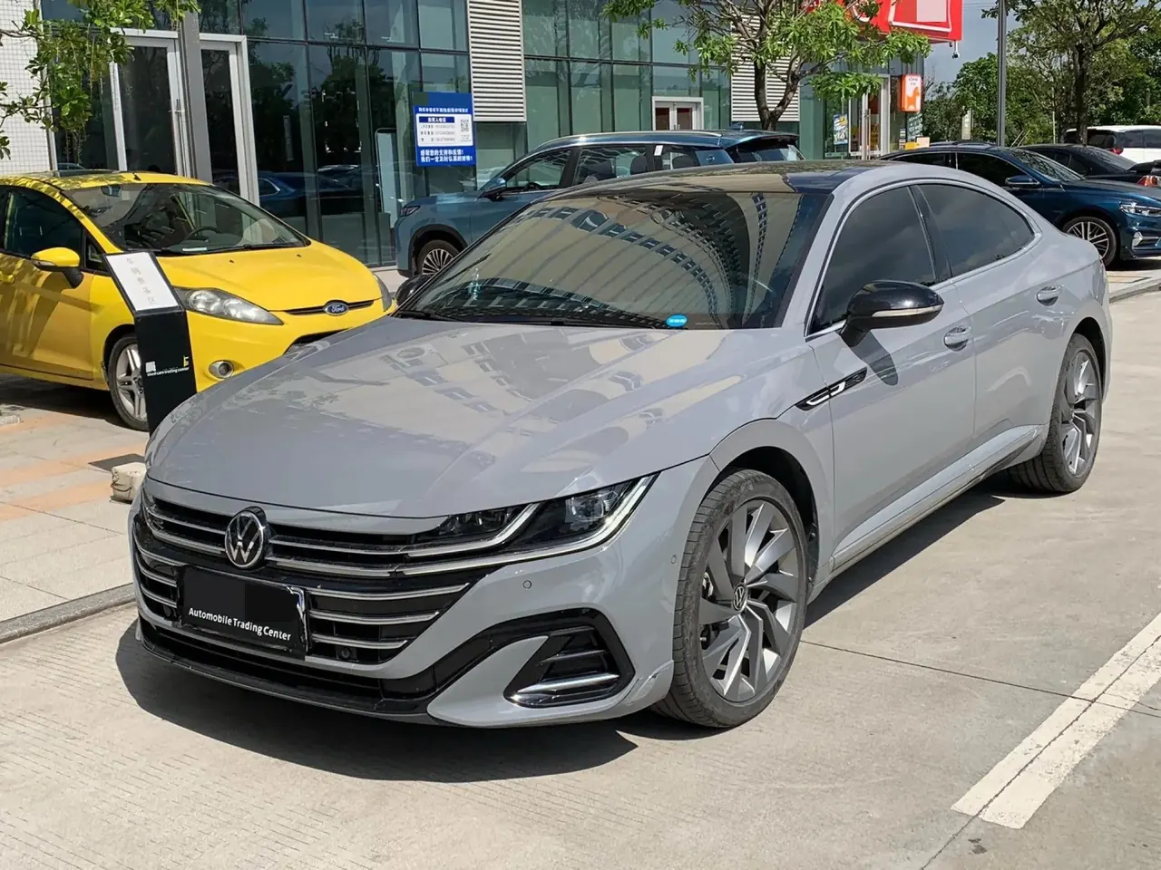 FAW-Volkswagen CC 2023 380TSI eye-catching edition - View 1