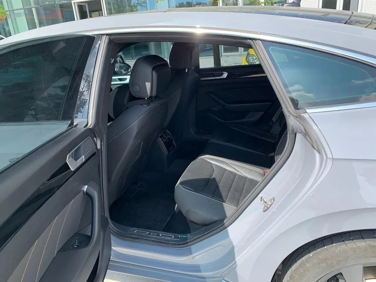 FAW-Volkswagen CC 2023 380TSI eye-catching edition 5