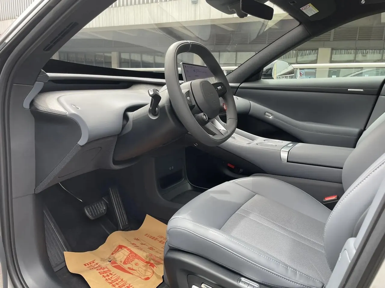 MI YU7 2025 model, long-range rear-wheel-drive version 7