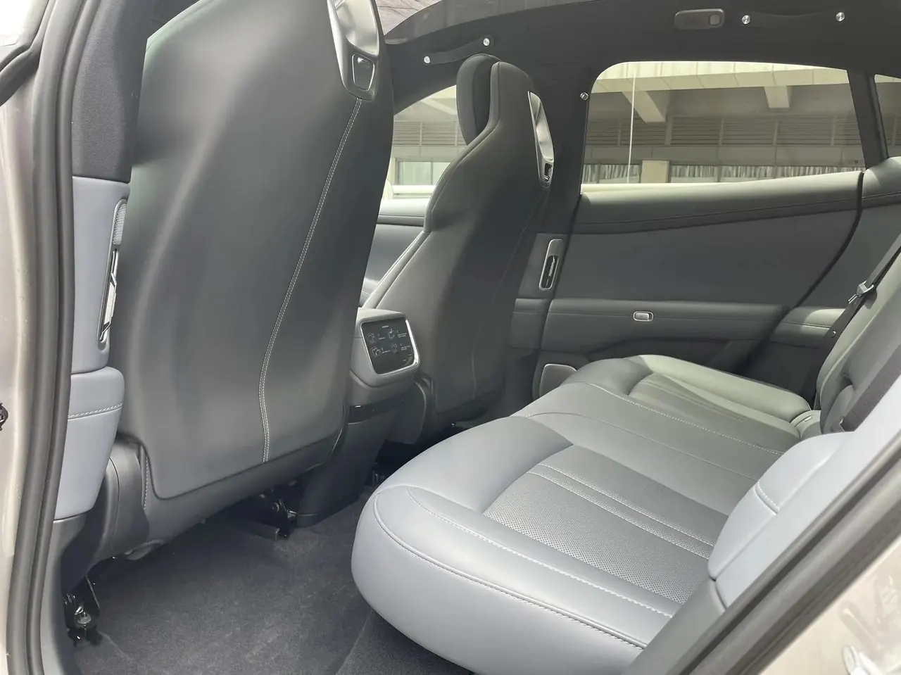 MI YU7 2025 model, long-range rear-wheel-drive version 8