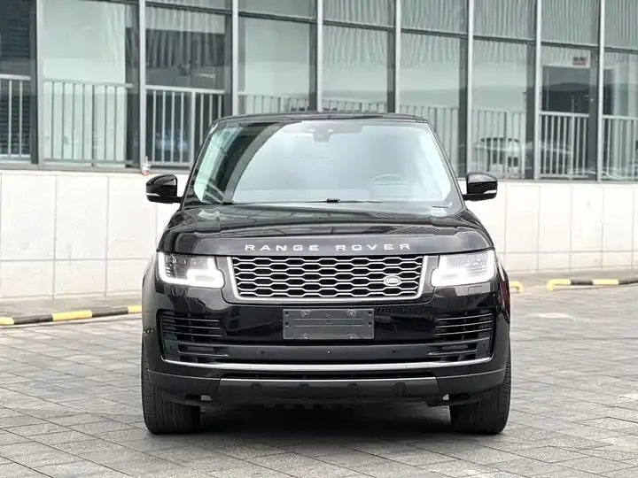 Range Rover 2021 3.0 L6 Hands-on Lengthen Classic Edition 2