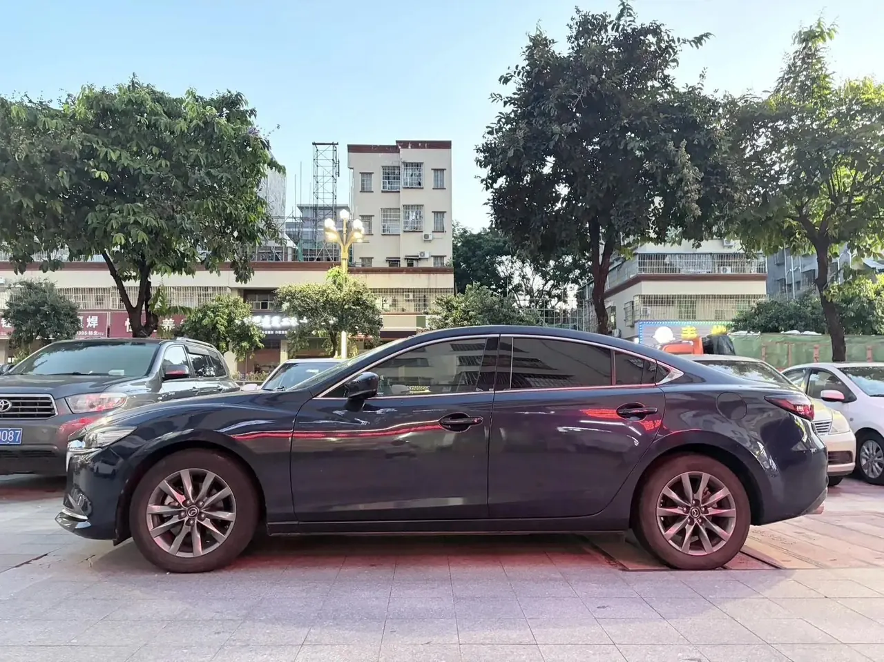 Atz 2021, 2.0L Blue Sky Fashion Edition 3