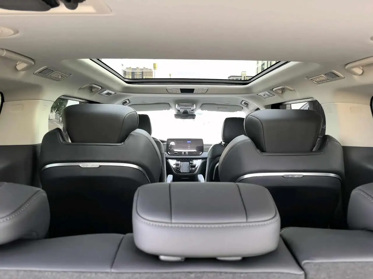 HongQi 2024 HQ9 PHEV 2.0T 4WD Business Edition Welfare Edition Automatic Gear 13