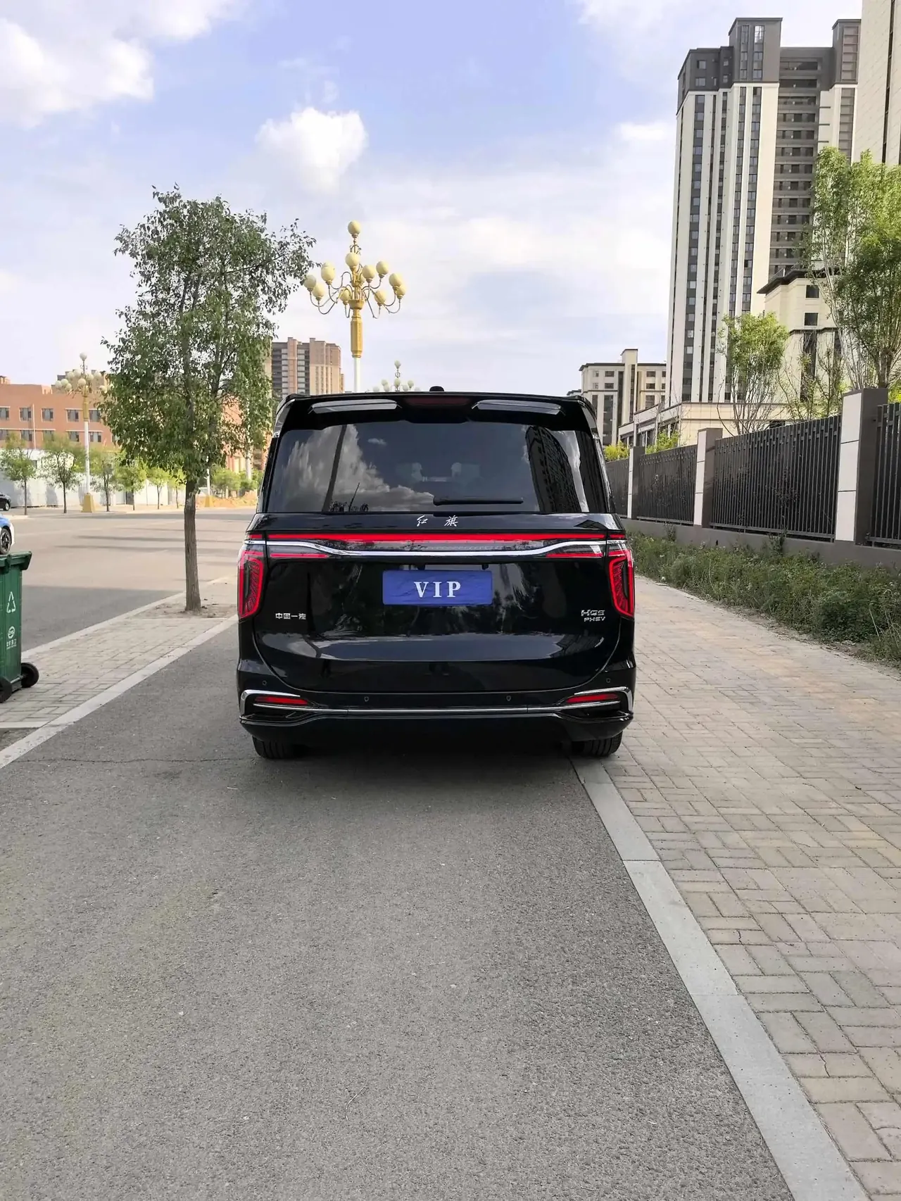 HongQi 2024 HQ9 PHEV 2.0T 4WD Business Edition Welfare Edition Automatic Gear 4