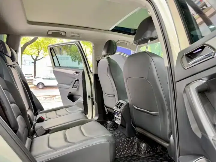 Tiguan L 2020 330TSI Automatic Two-Drive Panoramic Comfort Edition VI 15