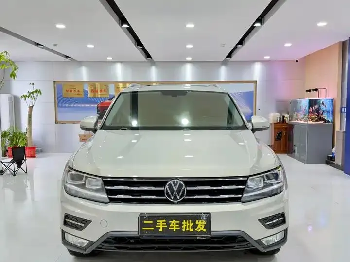 Tiguan L 2020 330TSI Automatic Two-Drive Panoramic Comfort Edition VI 2