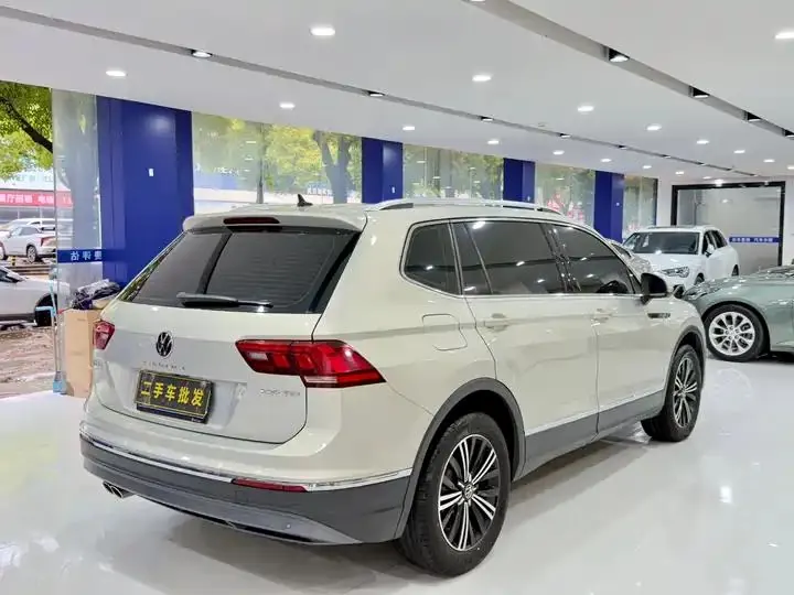 Tiguan L 2020 330TSI Automatic Two-Drive Panoramic Comfort Edition VI 7