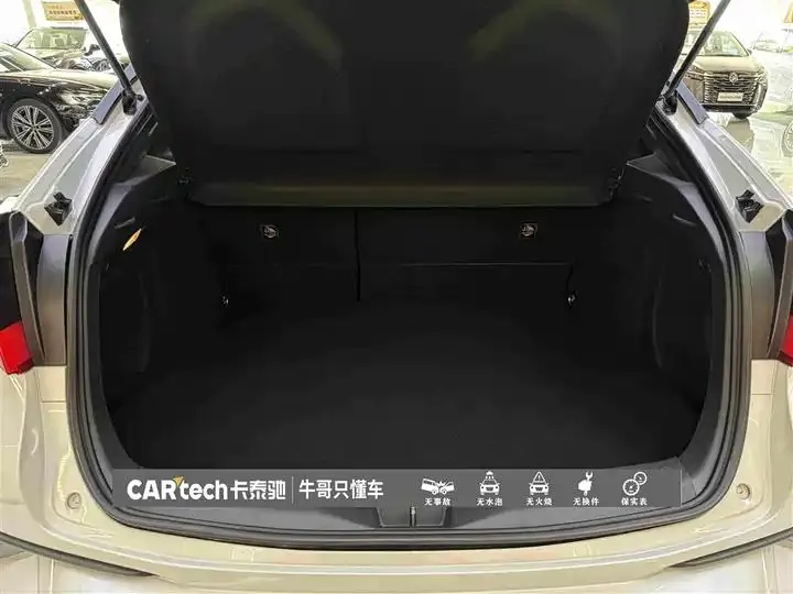 Toyota C- HR 2021 2.0L Deluxe Edition 13